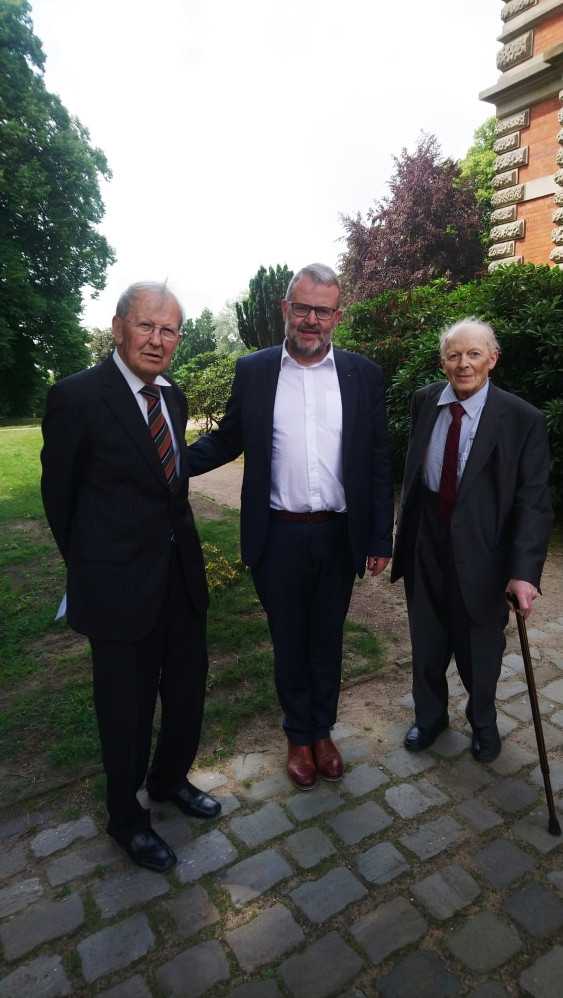 Vater, Sohn und Bruder